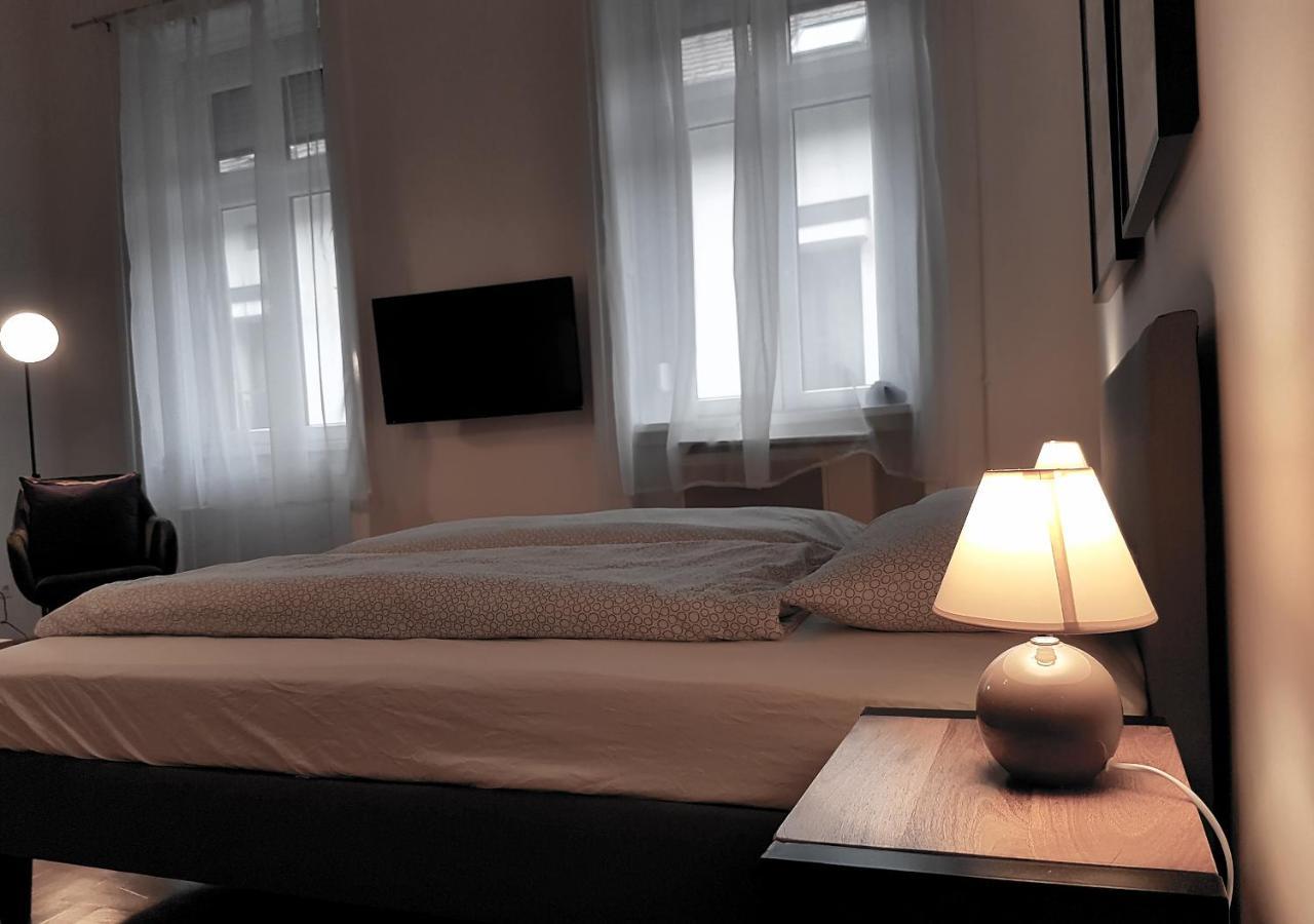 Appartement Luxury new cozy flat at Dob street nearby Gozsdu court à Budapest Extérieur photo