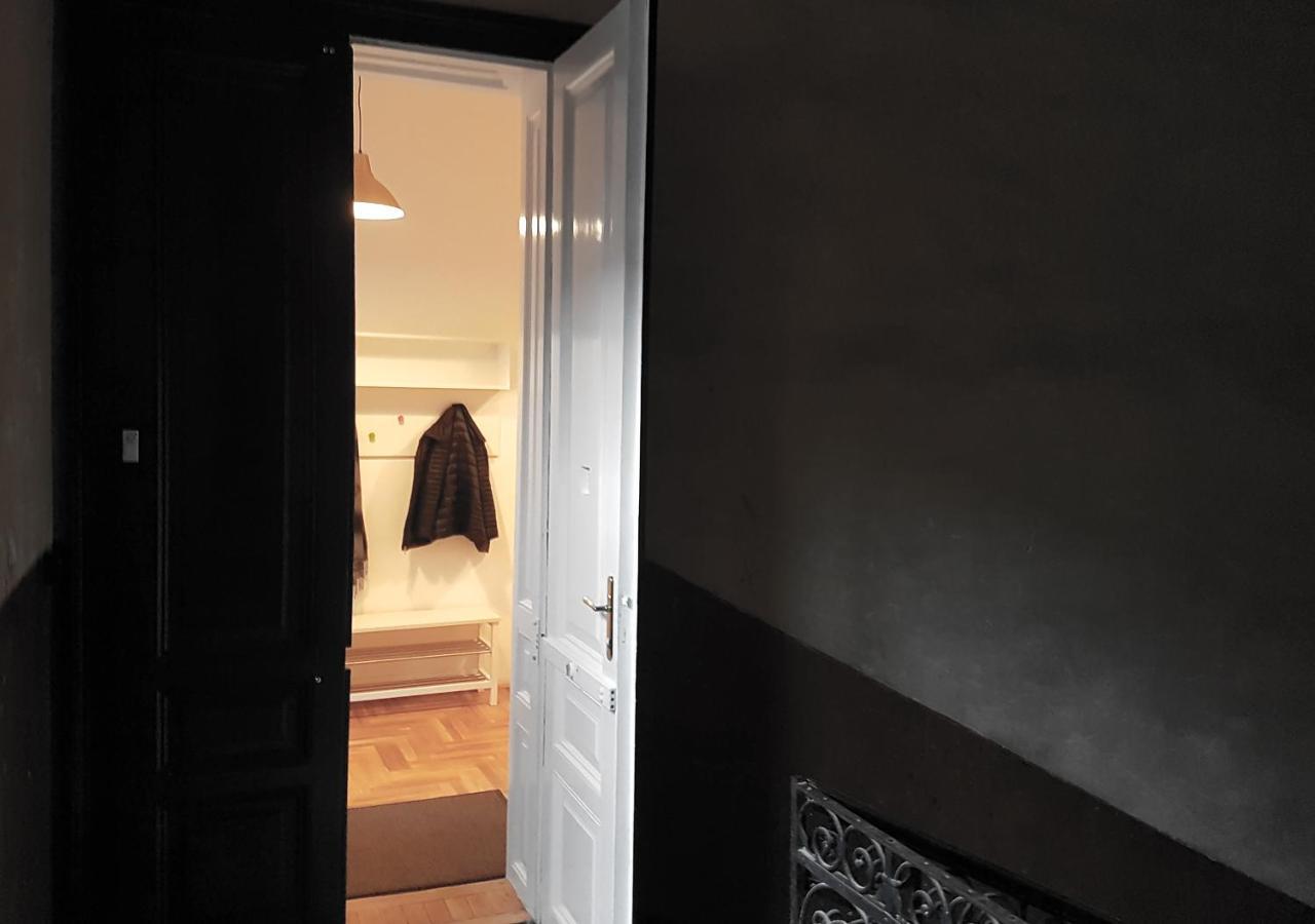 Appartement Luxury new cozy flat at Dob street nearby Gozsdu court à Budapest Extérieur photo